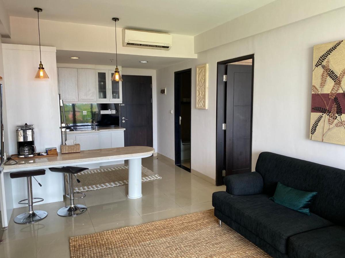 Stylish 2 Bedroom Penthouse Apt, Newly Refreshed, 50 Mbps, Pool, Gym, Resto 꾸따 외부 사진