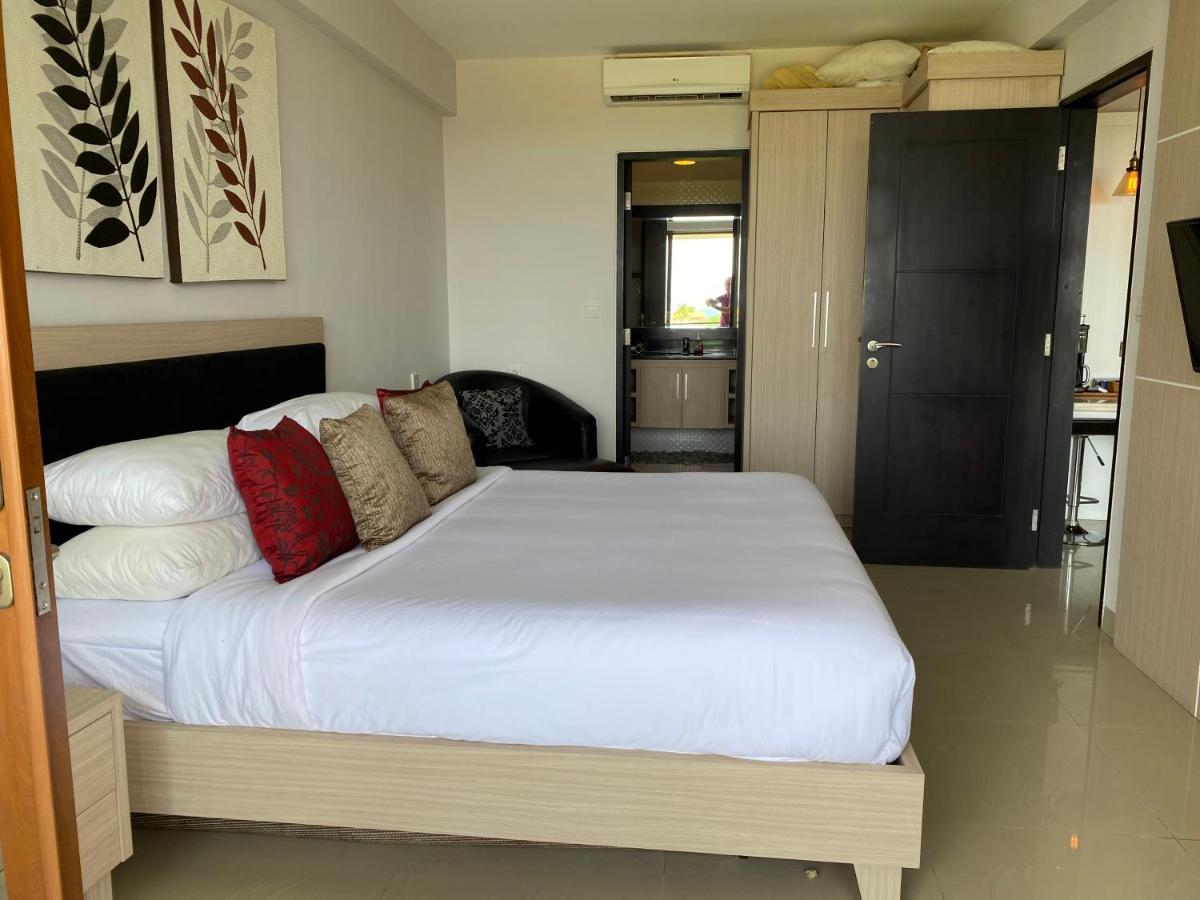 Stylish 2 Bedroom Penthouse Apt, Newly Refreshed, 50 Mbps, Pool, Gym, Resto 꾸따 외부 사진