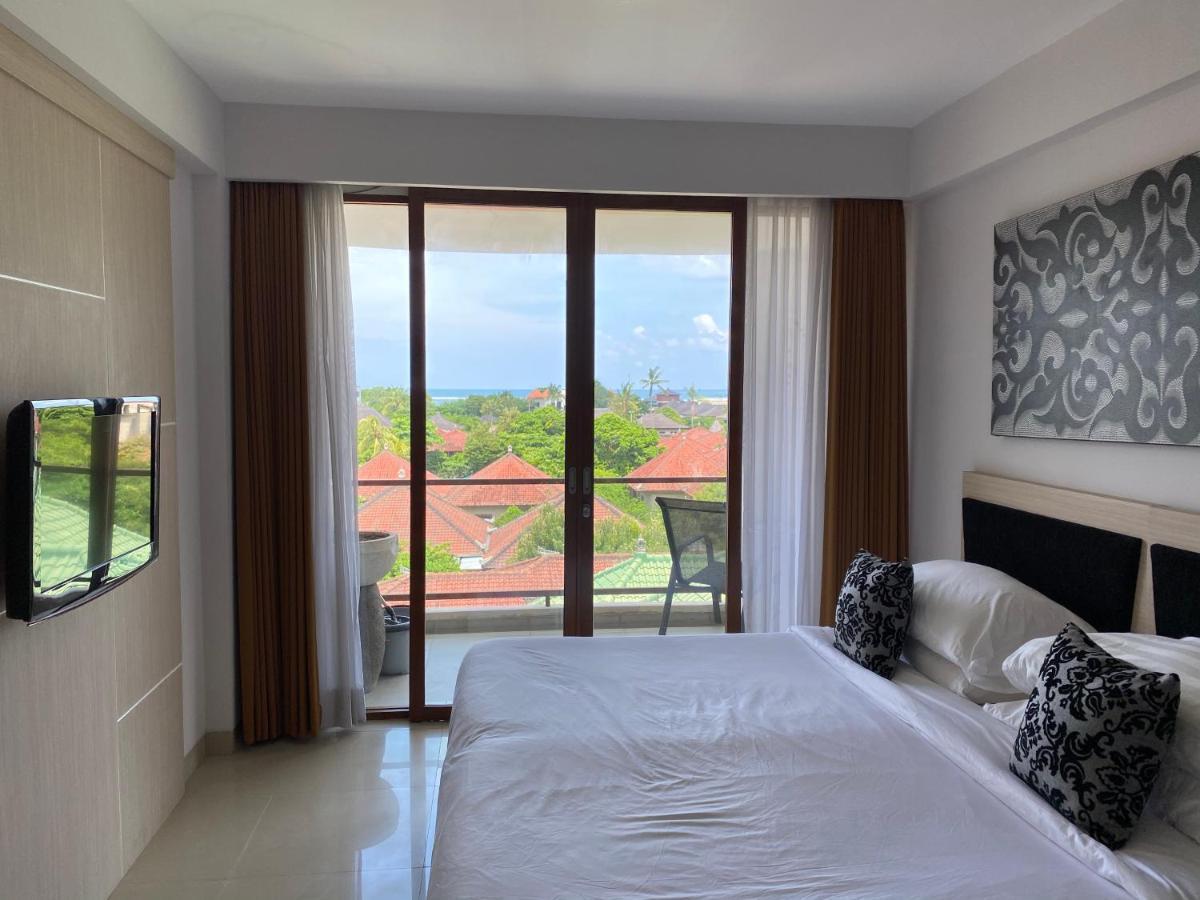 Stylish 2 Bedroom Penthouse Apt, Newly Refreshed, 50 Mbps, Pool, Gym, Resto 꾸따 외부 사진