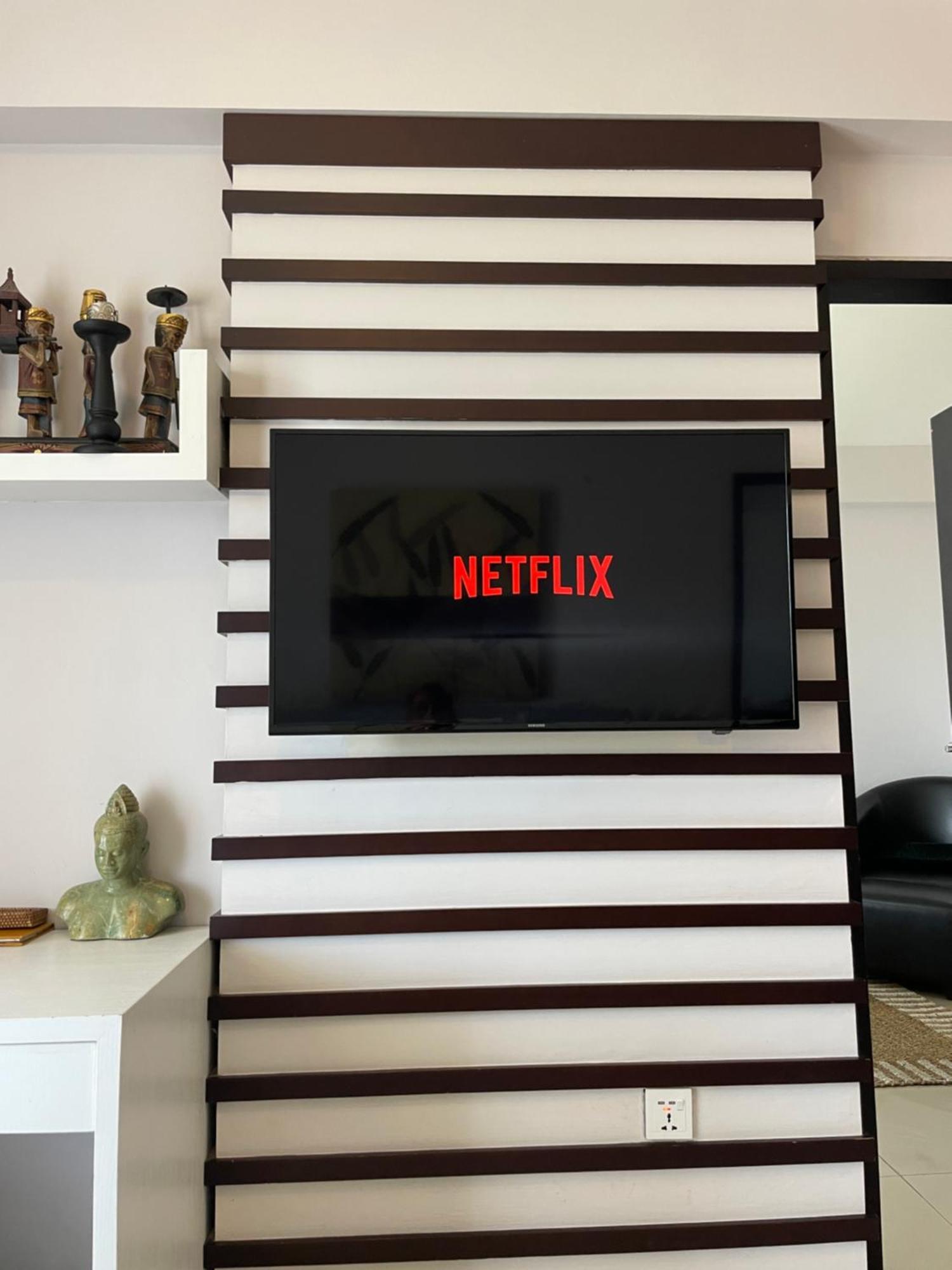Stylish 2 Bedroom Penthouse Apt, Newly Refreshed, 50 Mbps, Pool, Gym, Resto 꾸따 외부 사진